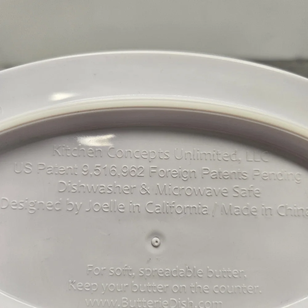 Butterie Flip-Top Butter Dish White Plastic Kitchen Concepts Unlimited 9.516.962